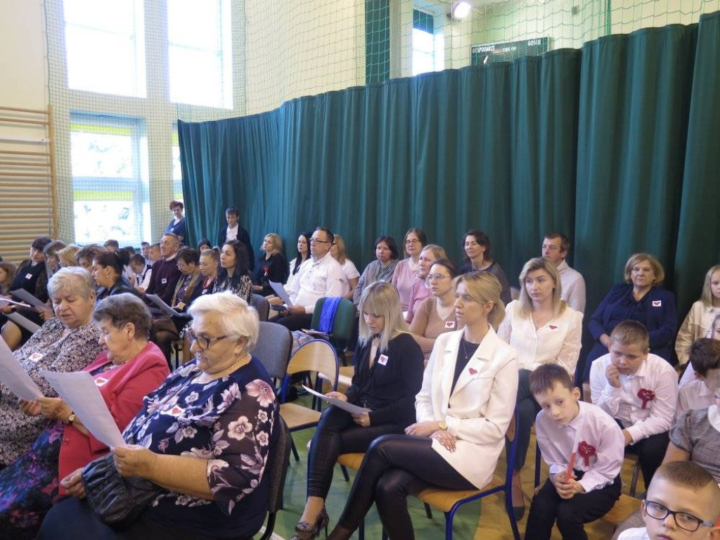 Obchody Święta Niepodległości w SP w Domaszewnicy