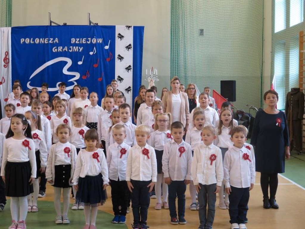 Obchody Święta Niepodległości w SP w Domaszewnicy