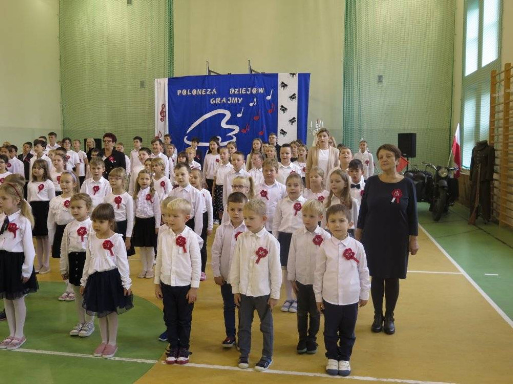 Obchody Święta Niepodległości w SP w Domaszewnicy