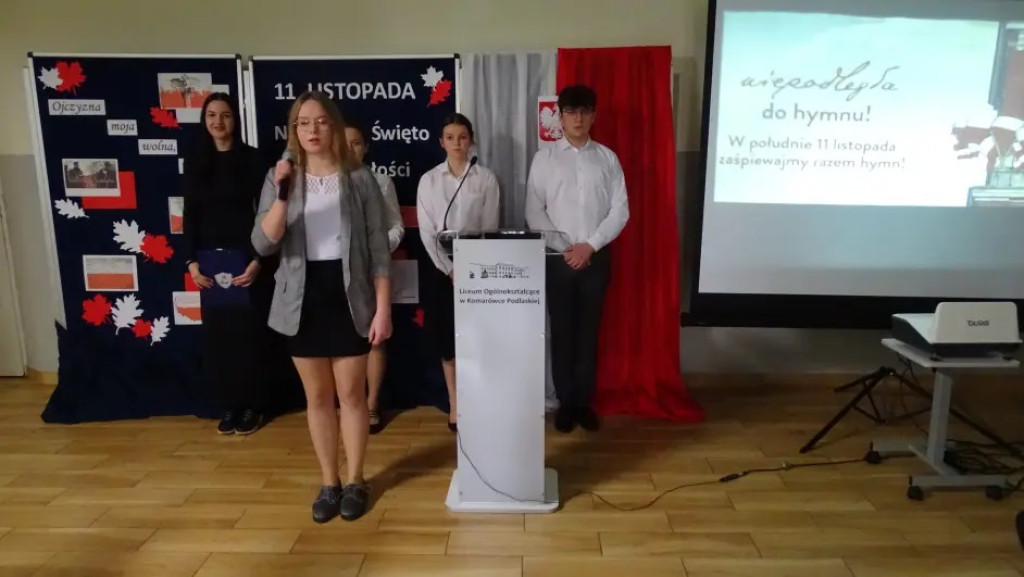Obchody Święta Niepodległości w LO w Komarówce
