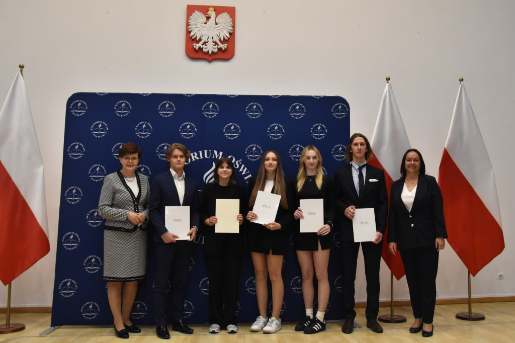 Wręczenie dyplomów stypendystom z I LO w Radzyniu