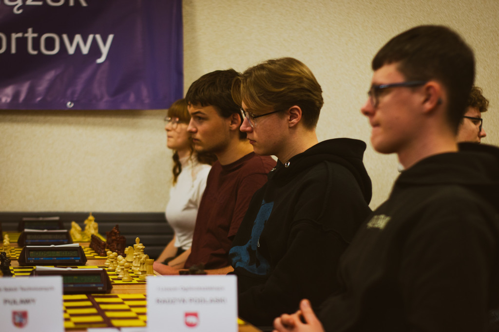 Uczniowie I LO na szachowej licealiadzie