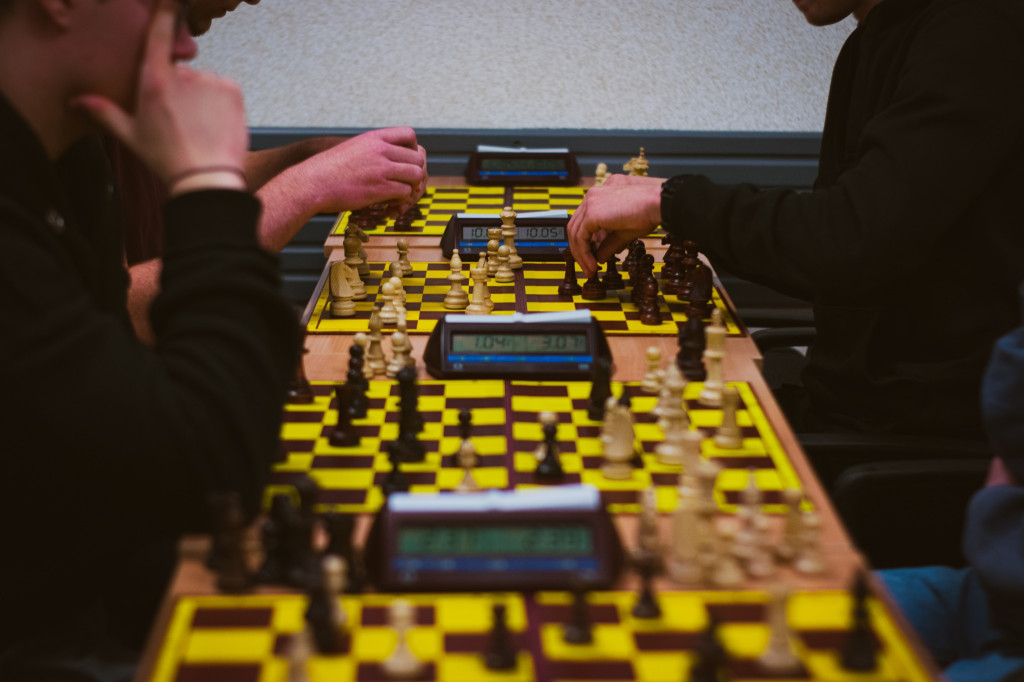 Uczniowie I LO na szachowej licealiadzie