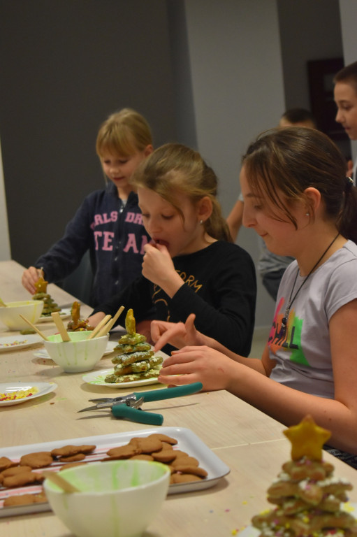 Piernikowe choinki na warsztatach w Wohyniu