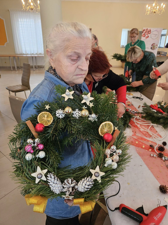 Wieńce adwentowe na warsztatach w Ulanie-Majoracie