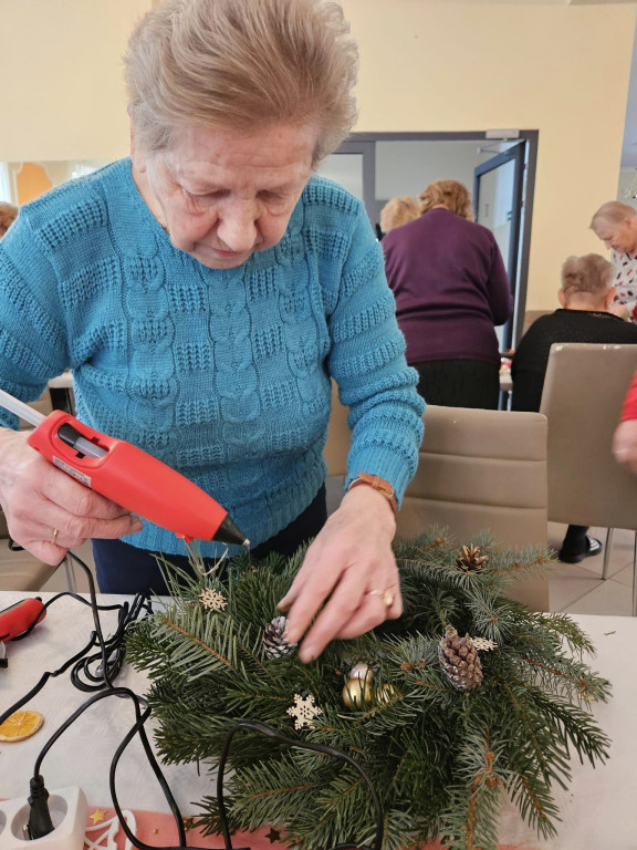 Wieńce adwentowe na warsztatach w Ulanie-Majoracie