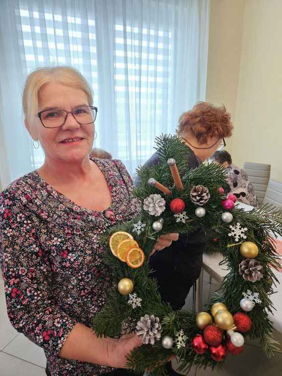 Wieńce adwentowe na warsztatach w Ulanie-Majoracie