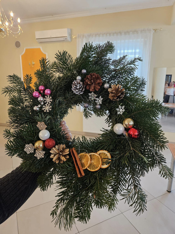 Wieńce adwentowe na warsztatach w Ulanie-Majoracie