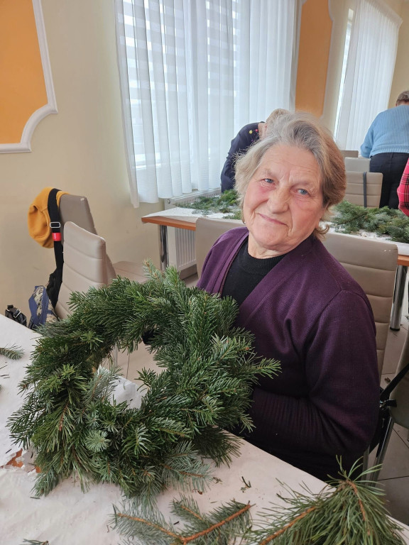 Wieńce adwentowe na warsztatach w Ulanie-Majoracie