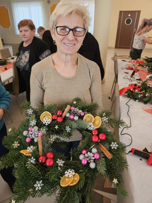 Wieńce adwentowe na warsztatach w Ulanie-Majoracie