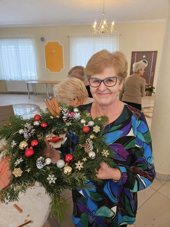 Wieńce adwentowe na warsztatach w Ulanie-Majoracie