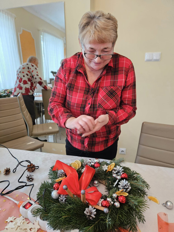 Wieńce adwentowe na warsztatach w Ulanie-Majoracie
