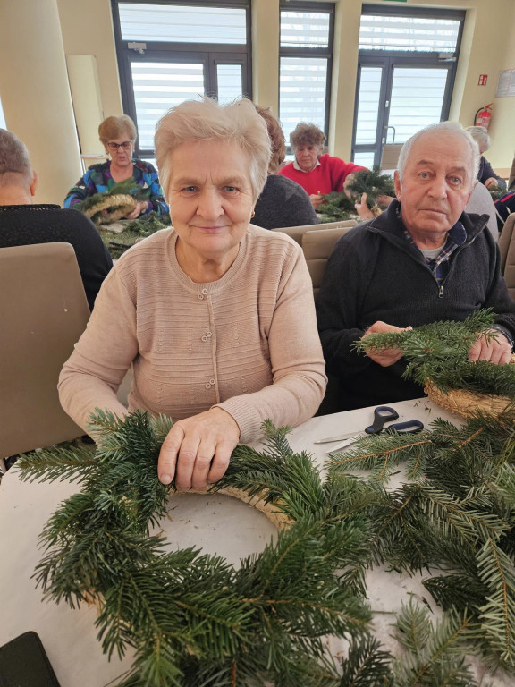Wieńce adwentowe na warsztatach w Ulanie-Majoracie