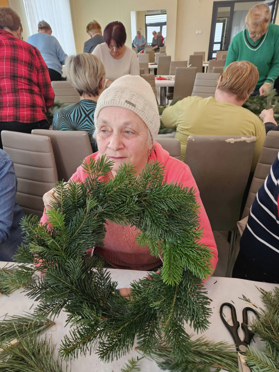 Wieńce adwentowe na warsztatach w Ulanie-Majoracie