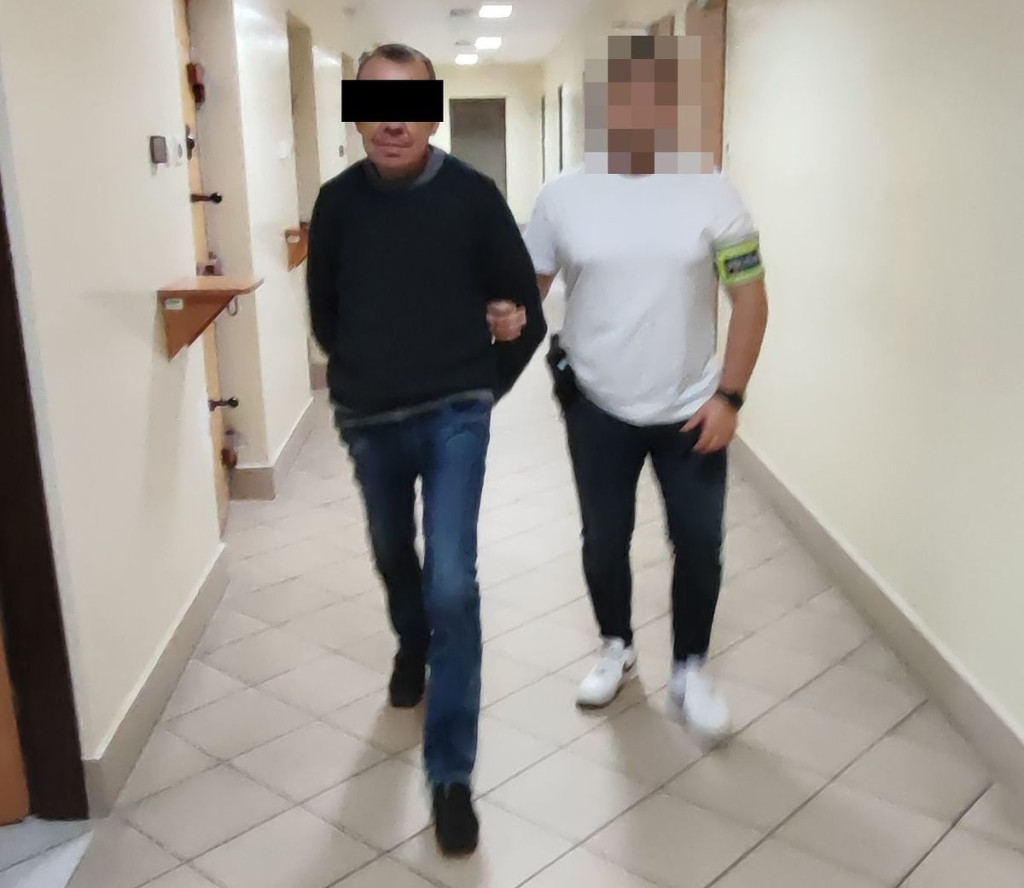 Kradzież rynien z pałacu