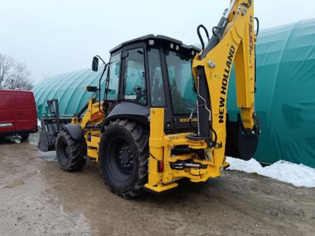 Nowe koparko-ładowarka i ciągnik w gm. Radzyń