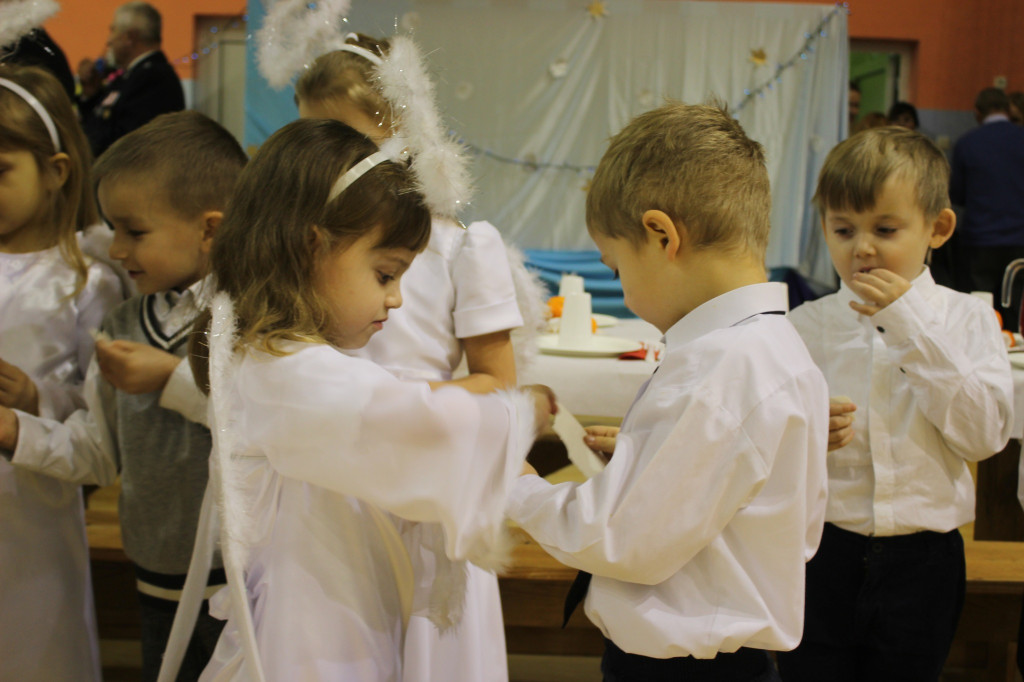 Gminno-Parafialne Spotkanie Opłatkowe w Komarówce