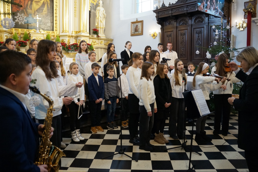 Koncert kolęd i pastorałek w wykonaniu uczniów PSM