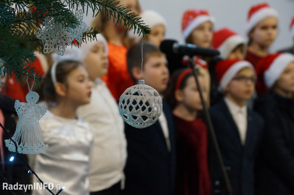 Koncert kolęd i pastorałek w wykonaniu uczniów PSM