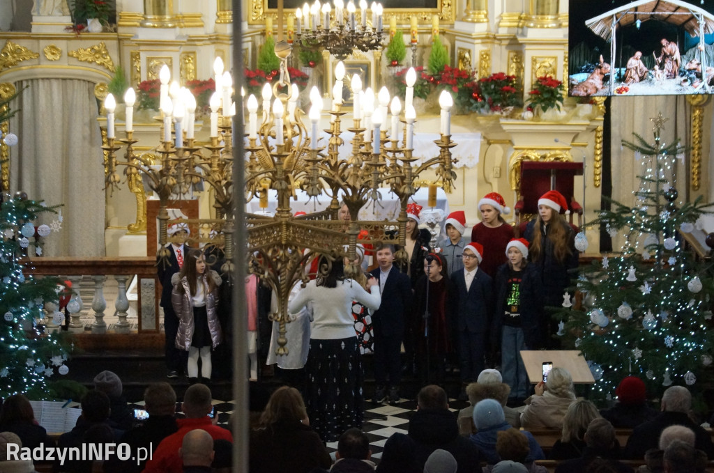Koncert kolęd i pastorałek w wykonaniu uczniów PSM