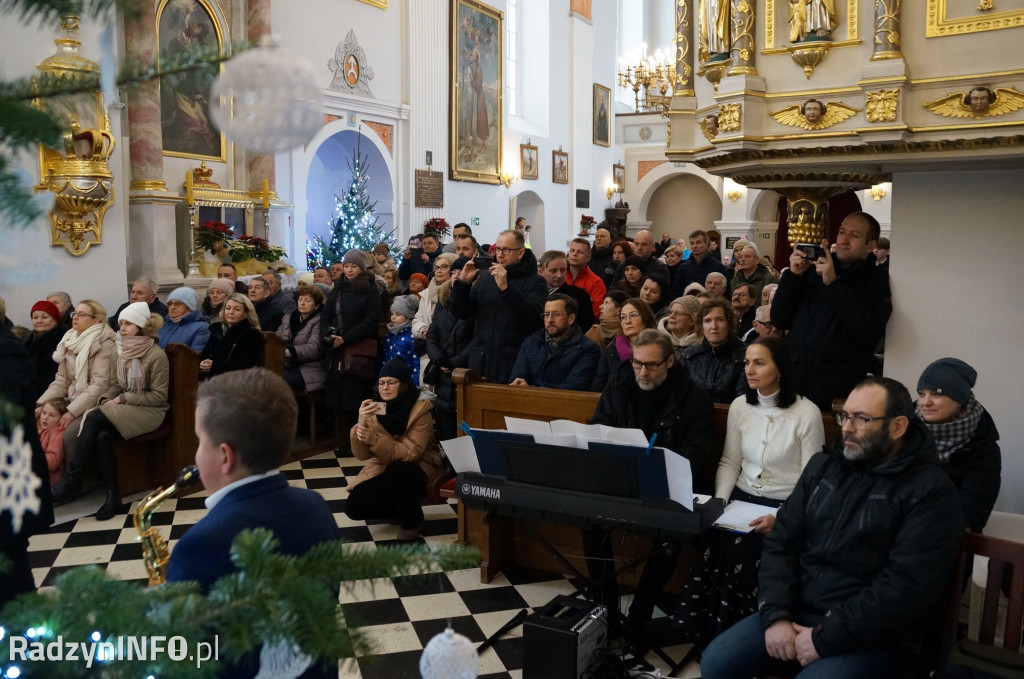 Koncert kolęd i pastorałek w wykonaniu uczniów PSM