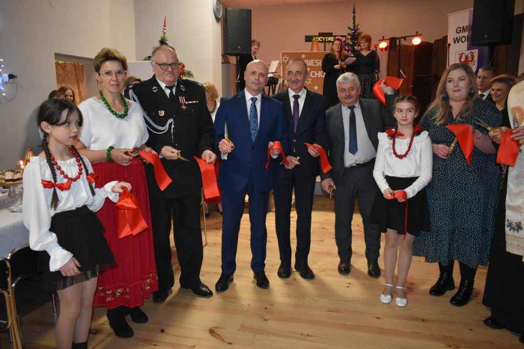 Otwarcie domu ludowego w Ostrówkach