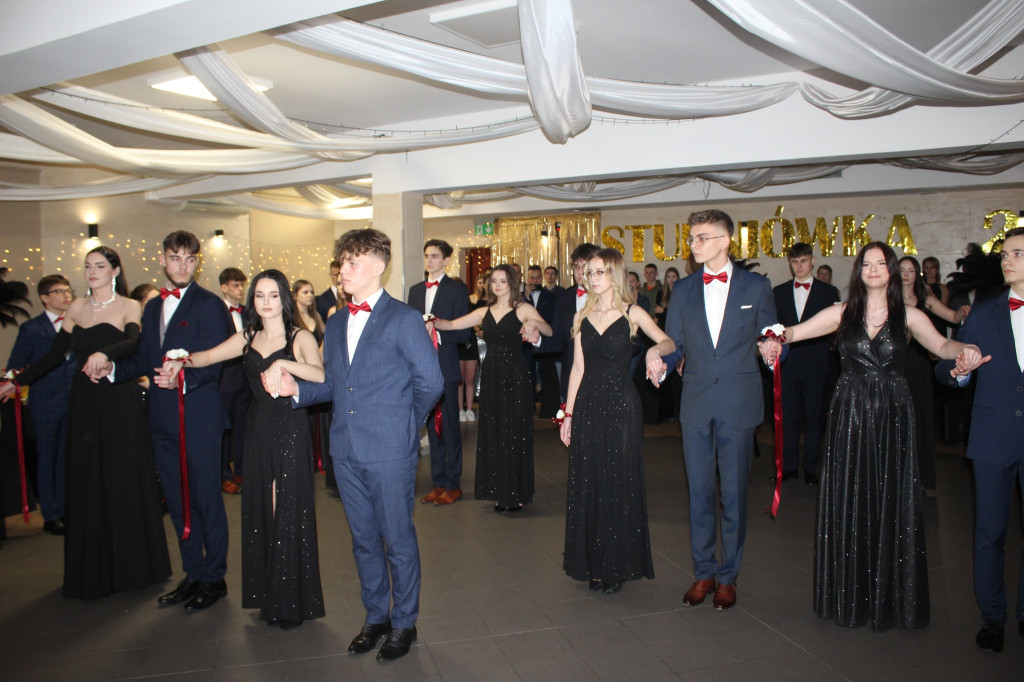 Studniówka w ZSS w Komarówce Podlaskiej