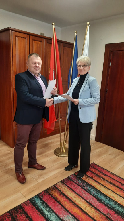 Podpisanie umów na przebudowy dróg w gminie Ulan