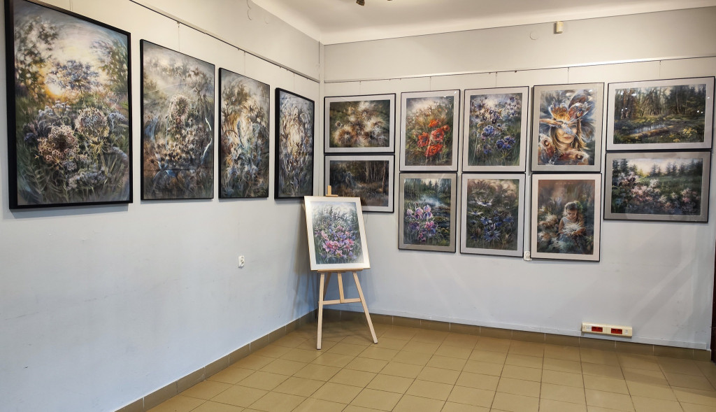 Wystawa obrazów Urszuli Pietras w Świdniku