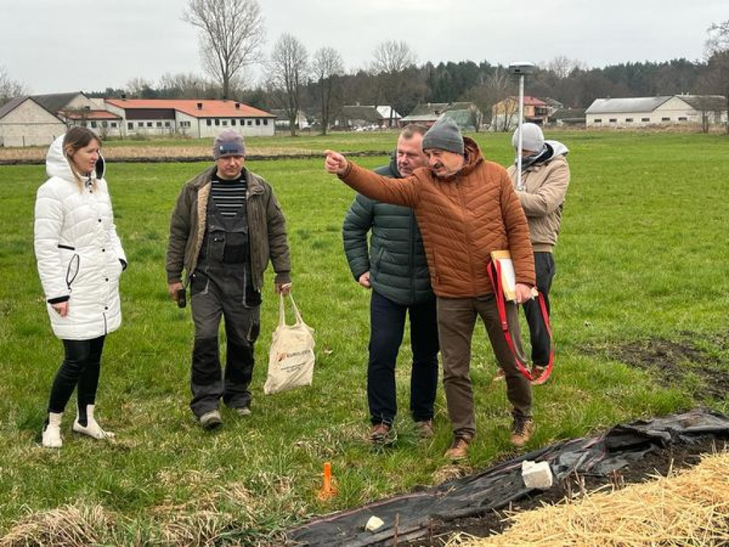Wydzielanie gruntu pod świetlicę w Rozwadowie