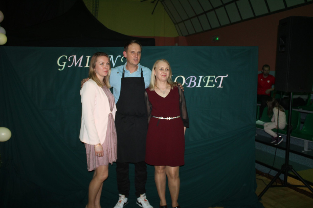 Gminny Dzień Kobiet w Komarówce Podlaskiej