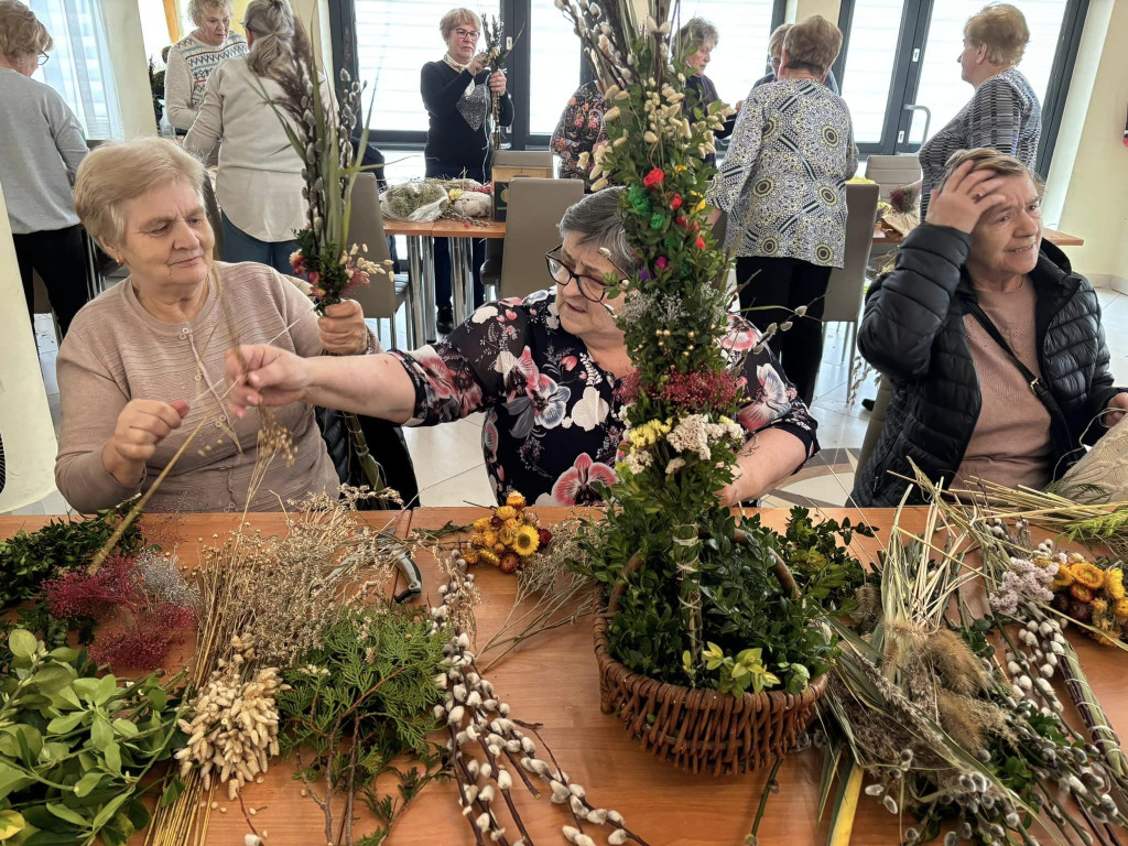 Warsztaty wicia palm wielkanocnych w gminie Ulan
