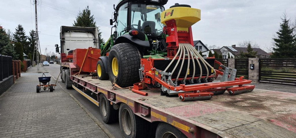 Prace rekultywacyjne na boisku w Domaszewnicy