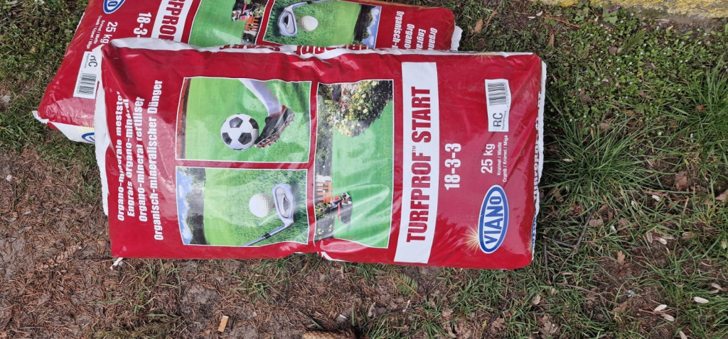 Prace rekultywacyjne na boisku w Domaszewnicy