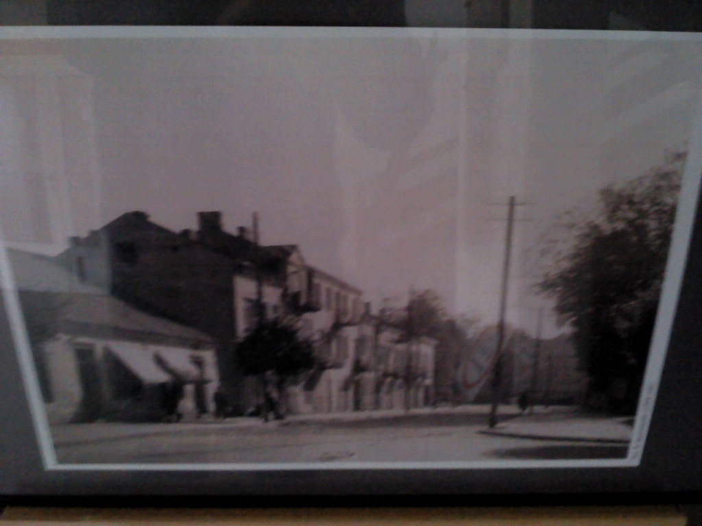 Wystawa starych zdjęć ul. Ostrowieckiej