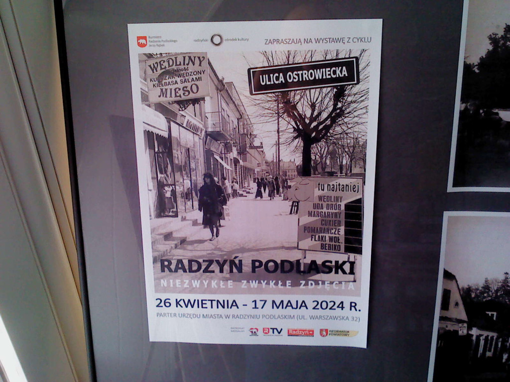 Wystawa starych zdjęć ul. Ostrowieckiej