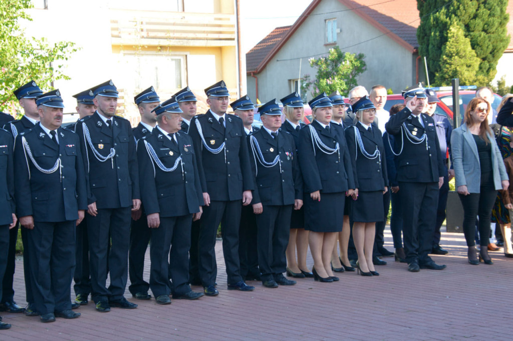 Przekazanie samochodu OSP w Brzostówcu
