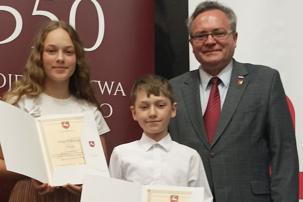 Stypendyści UMWL z gminy Ulan-Majorat