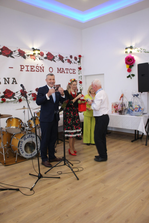 Obchody Dnia Matki w Derewicznej