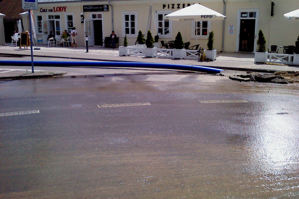 Awaria wodociągu na Warszawskiej