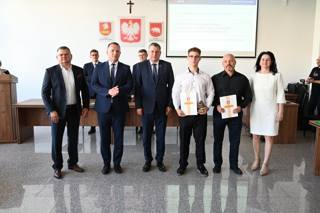 Nagrody starosty dla uczniów