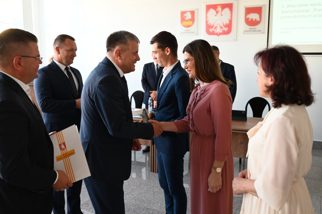 Nagrody starosty dla uczniów