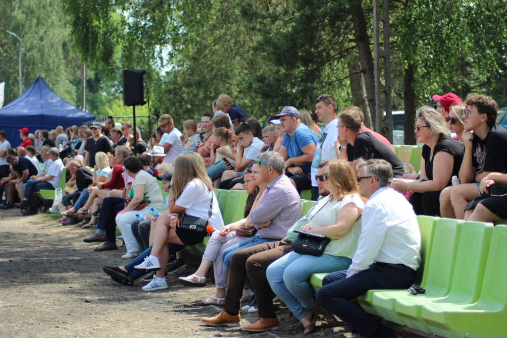 Zawody pożarnicze i Dzień Rodziny w Komarówce
