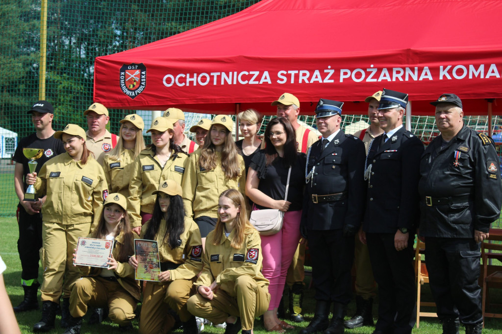 Zawody pożarnicze i Dzień Rodziny w Komarówce