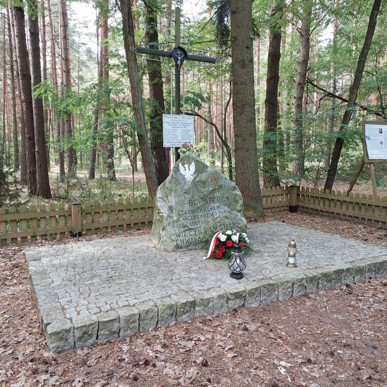 Obchody rocznicy zbrodni na harcerzach z 1940 r.