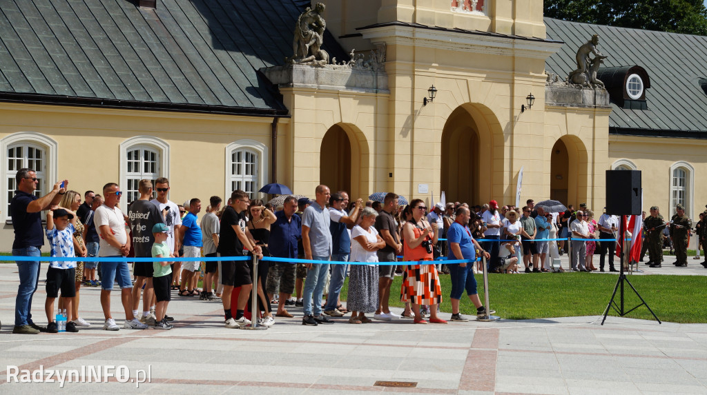 Przysięga żołnierzy WOT w Radzyniu