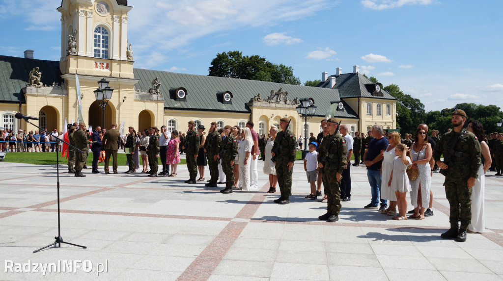 Przysięga żołnierzy WOT w Radzyniu