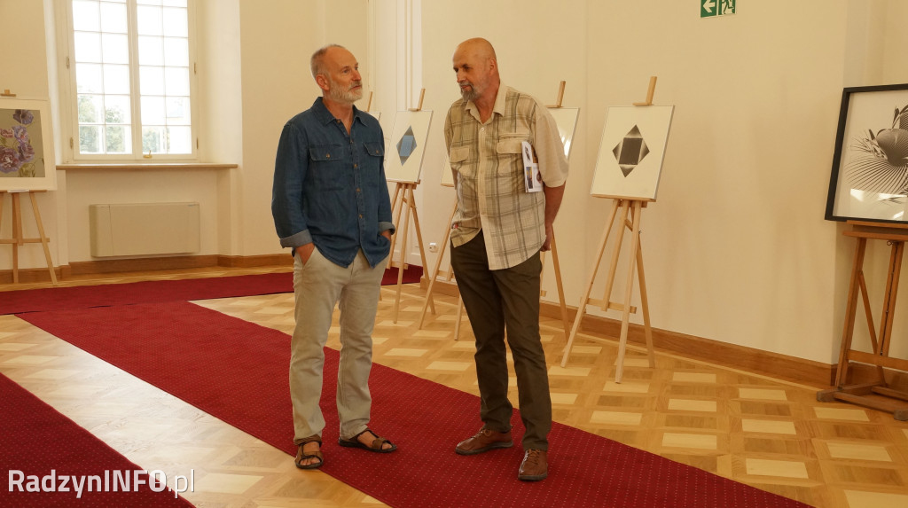Wystawa zbiorowa 2 grup artystycznych