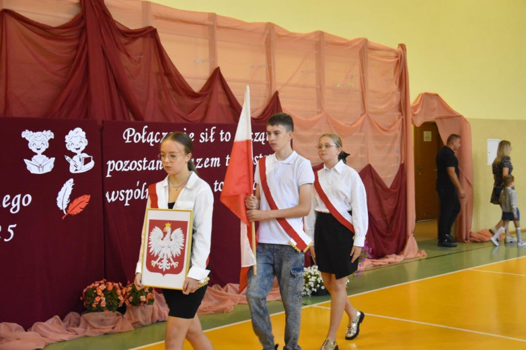 Początek roku szkolnego w szkołach gminy Radzyń