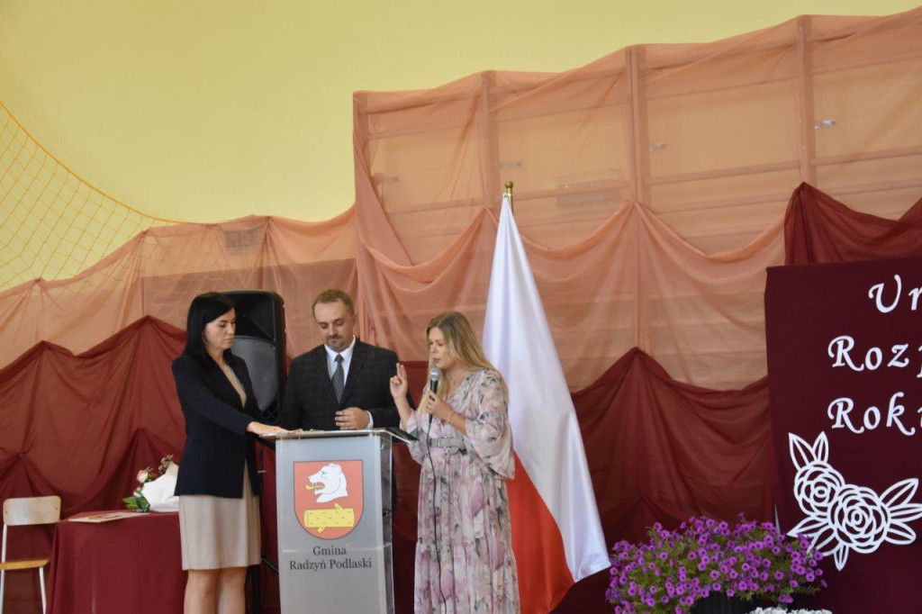 Początek roku szkolnego w szkołach gminy Radzyń